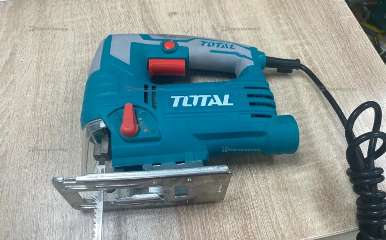 Электролобзик Total TS206658