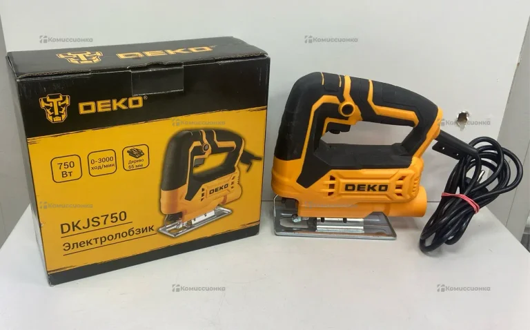 Лобзик сетевой DKJS750