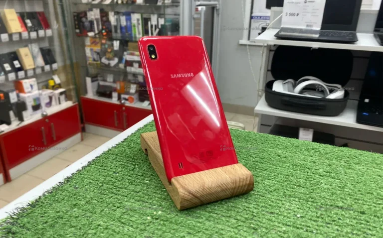 Samsung Galaxy A10 2/32 ГБ