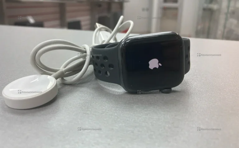 Часы  Apple Watch SE 40mm