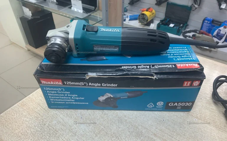 Makita GA5030