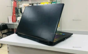 Ноутбук  MSI katana 17B12V 4060