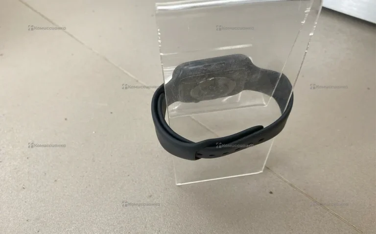 Часы  Apple Watch Series 8