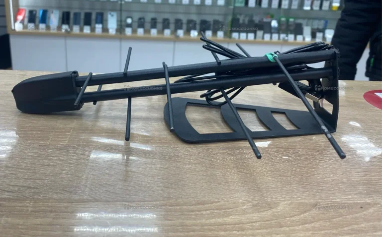 Антенна комнатная активная