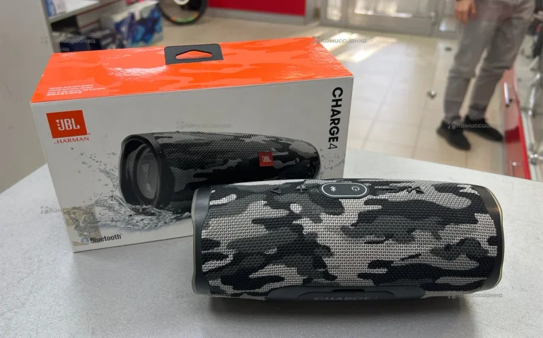 Колонка JBL CHARGE 4