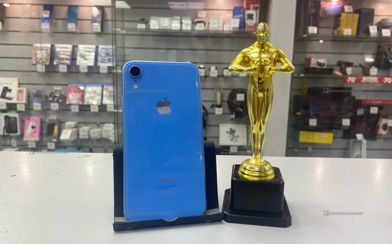 Apple iPhone XR 3/64 ГБ