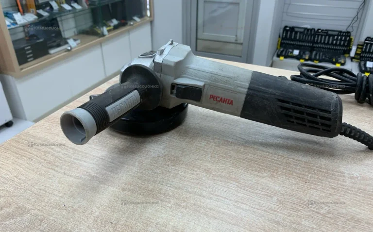 Углошлифовальная машина Ресанта УШМ-125/1100