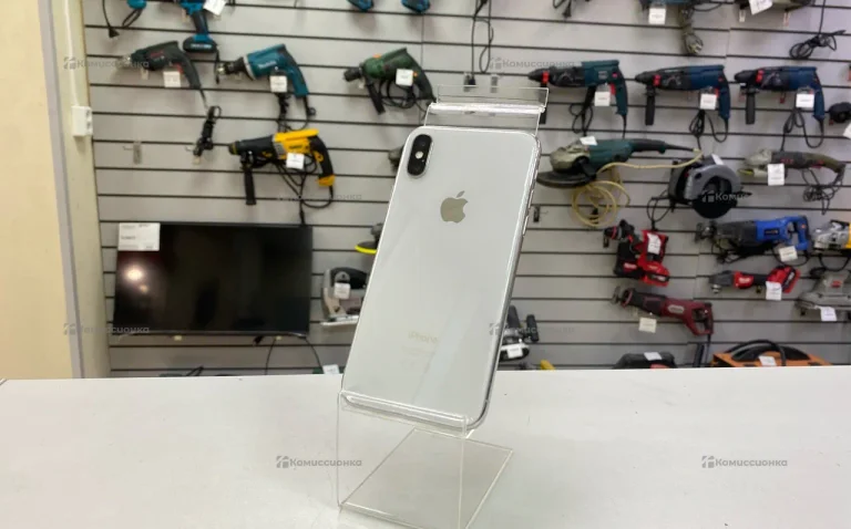 Apple iPhone X 3/64 ГБ