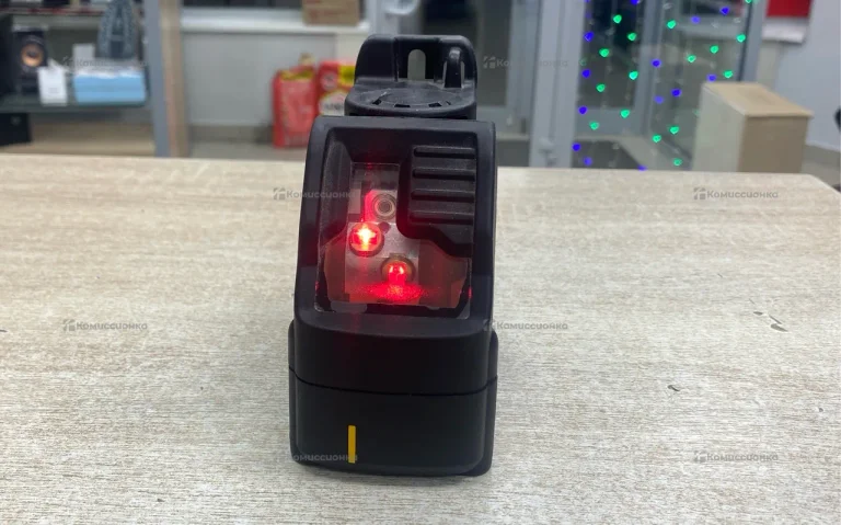 Лазерный уровень Dewalt DW088