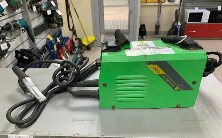 Сварочный аппарат Дачник 200