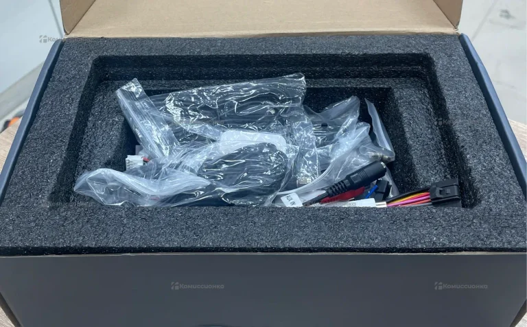 Автомагнитола Car Infotainment System 4/64Gb