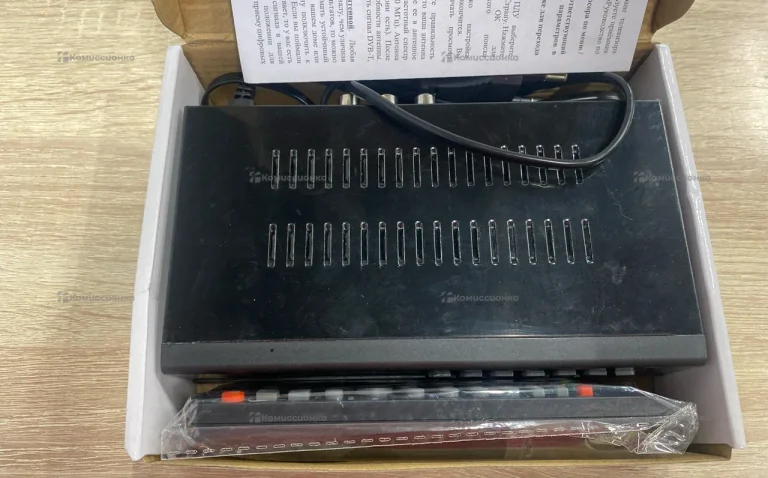 Приставка Yasn DV3 T8000