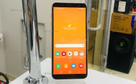 Samsung Galaxy J6 3/32 ГБ