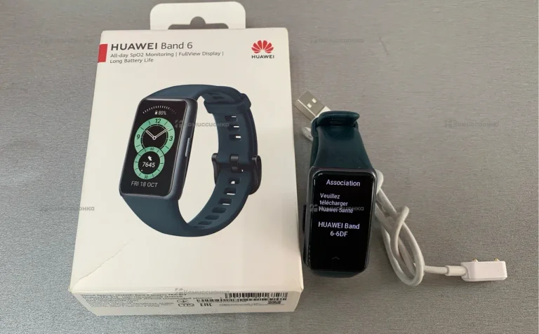 Часы  Huawei Band 6