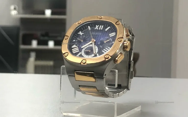 Часы Guess Headline GW0572G4