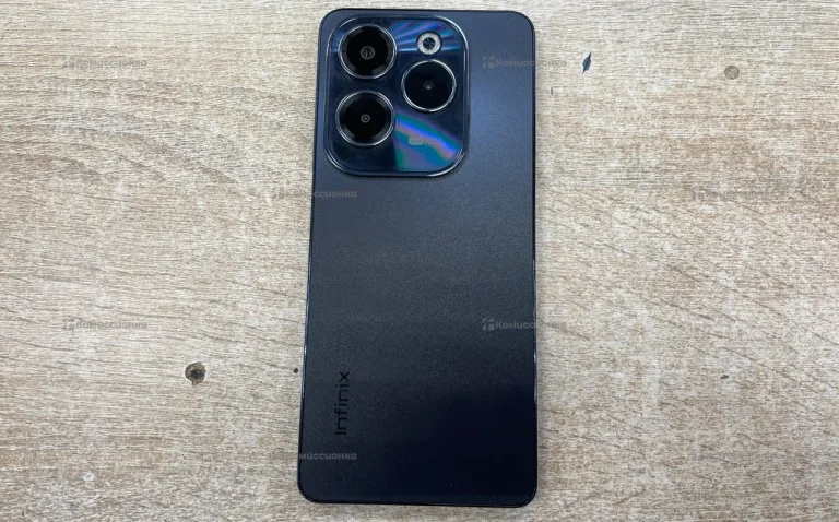 Infinix Hot 40 8/128 ГБ