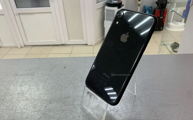 Apple iPhone XR 3/64 ГБ