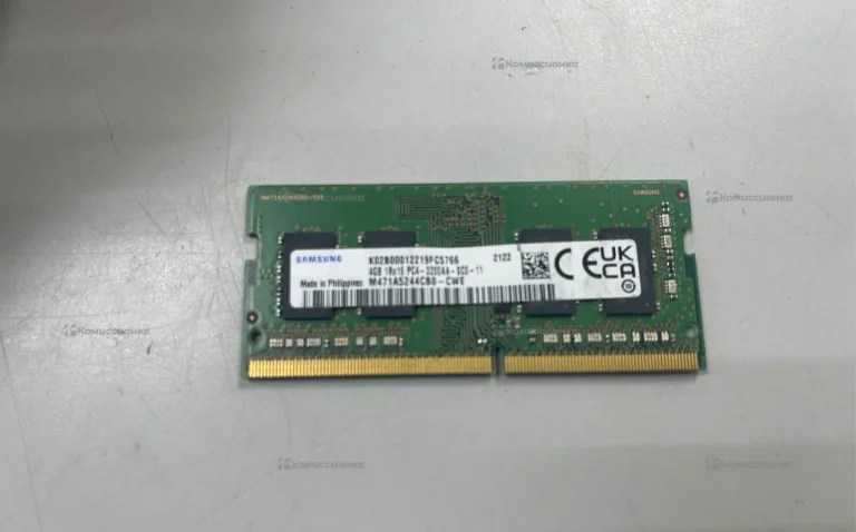Оперативная память SAMSUNG 4Gb.