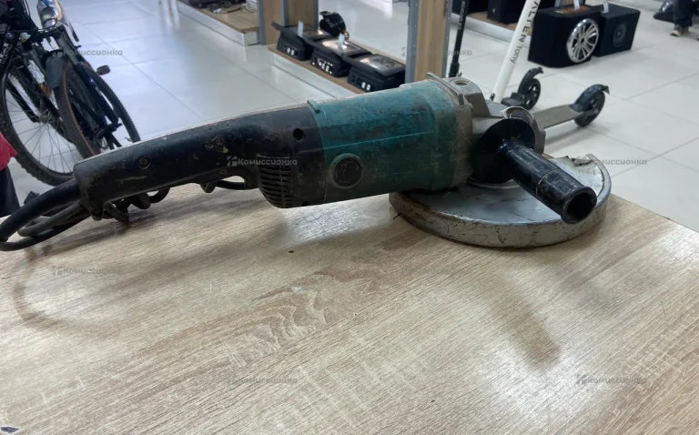 УШМ makita 9069SF
