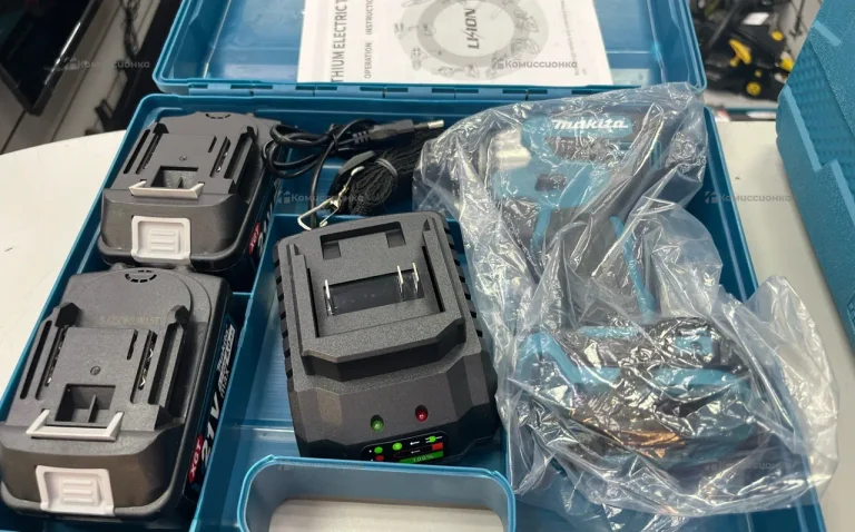 Шуруповерт винтоверт Makita АКБ