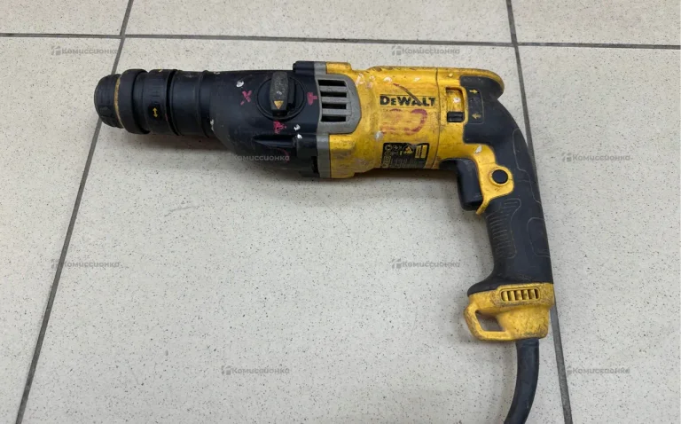 Перфоратор dewalt D25144K