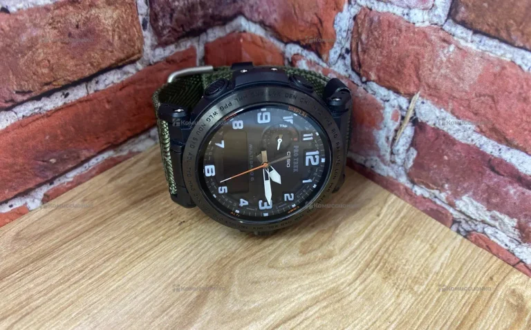 Часы Casio  PRG-600Y