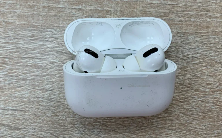 Наушники AirPods Pro