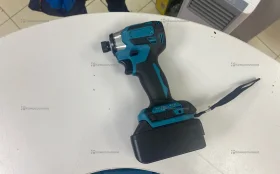 Шуруповерт-винтоверт Makita АКБ