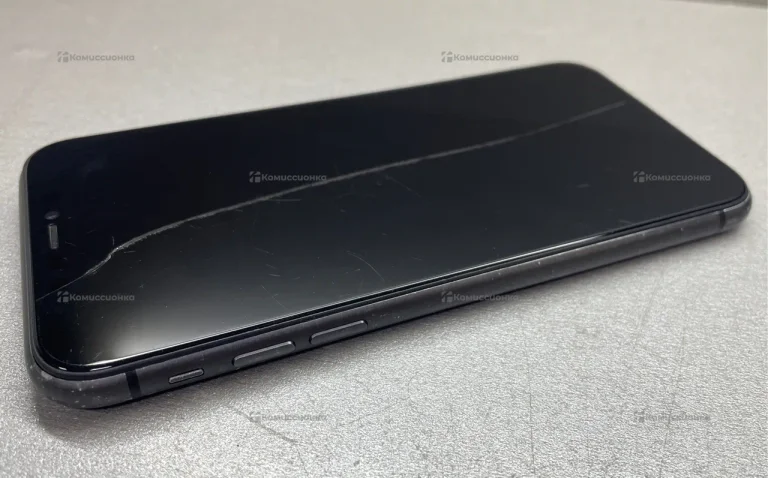 Apple iPhone 11 4/64 ГБ