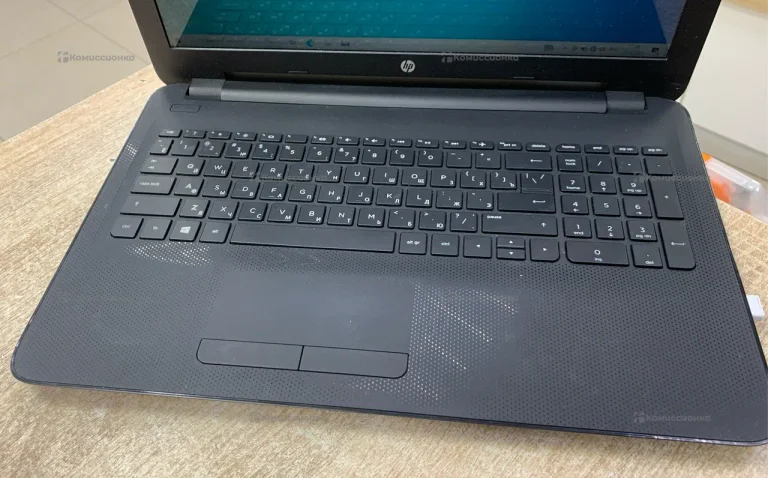 Ноутбук HP 15af-002ur