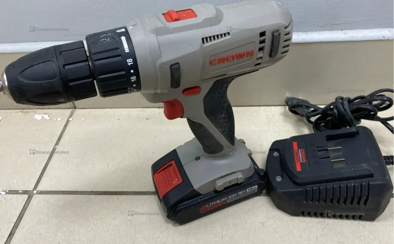 Аккумуляторная дрель-шуруповерт CROWN CT21056L-1.5