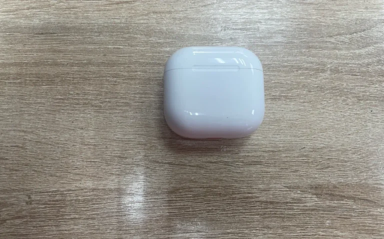 Наушники  AirPods 4