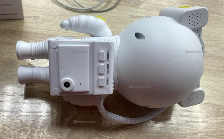 Ночник космонавт