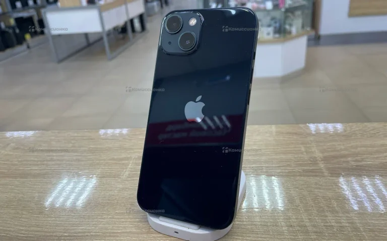 Apple iPhone 13 4/128 ГБ