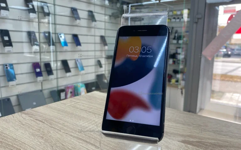 Apple iPhone 8  64