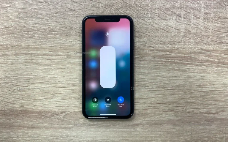 Apple iPhone XR 128 ГБ