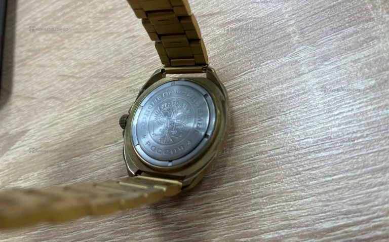 Часы  Восток