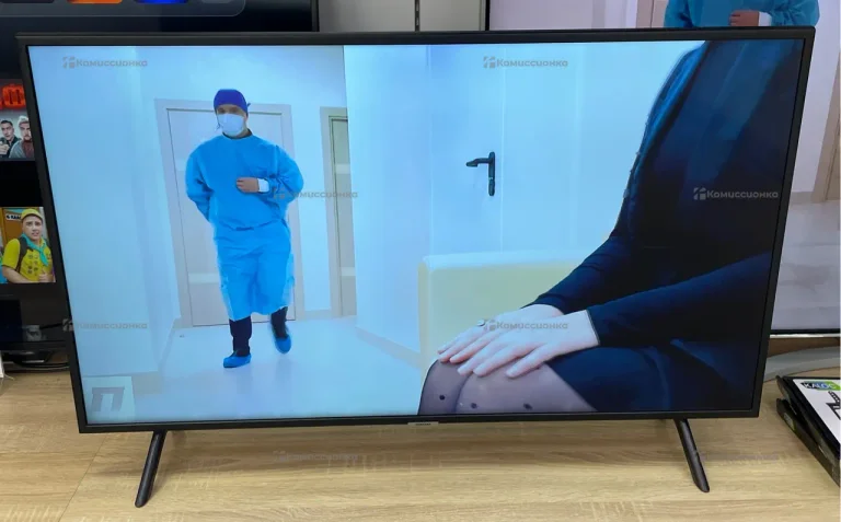 Телевизор Samsung UE43RU7170U