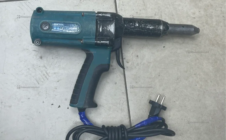 Заклепочник