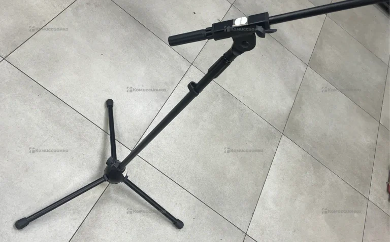 Штатив для микрофона Soundlighter XA-204