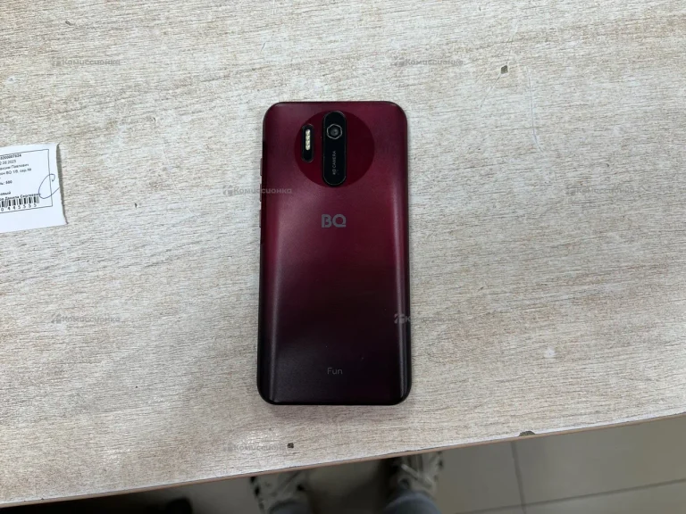 Телефон BQ 1/8