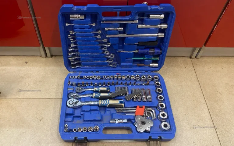 набор инструментов 121 предмет