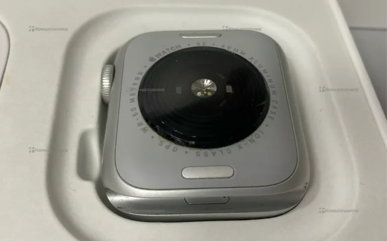 Часы  Apple Watch SE 2 40mm