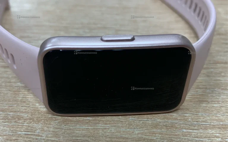 Часы  Huawei band 10