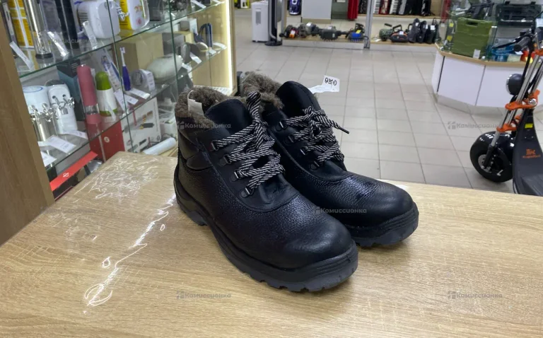 Рабочие ботинки 42р