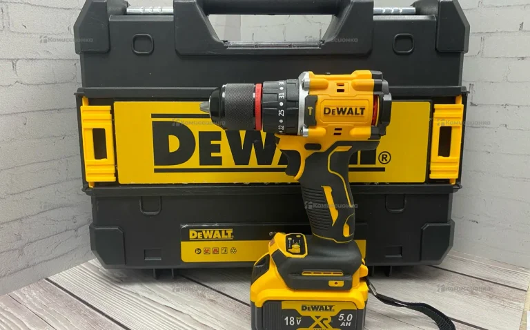 Шуруповерт Dewalt 120N.m