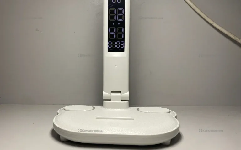 Лампа двойная настольная