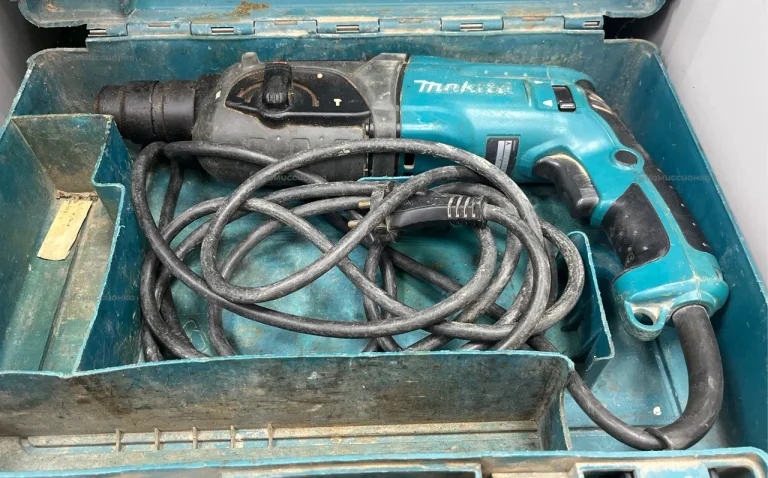 Дрель makita hr2470