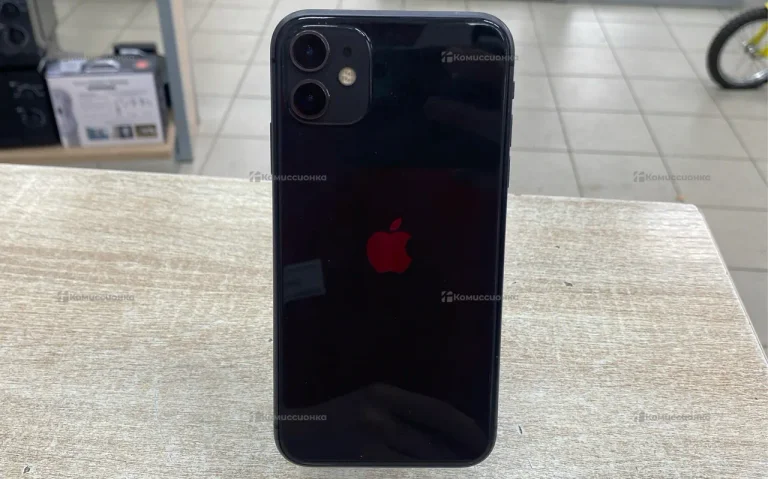 Apple iPhone 11 4/128 ГБ