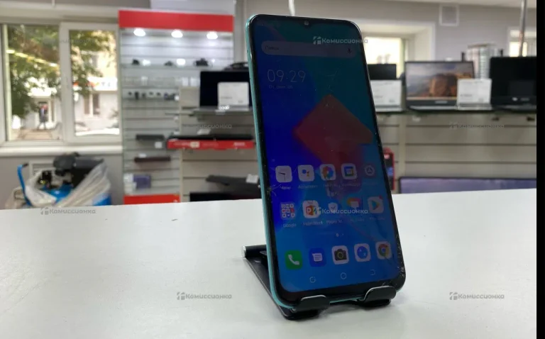 Tecno spark 8c 4 64
